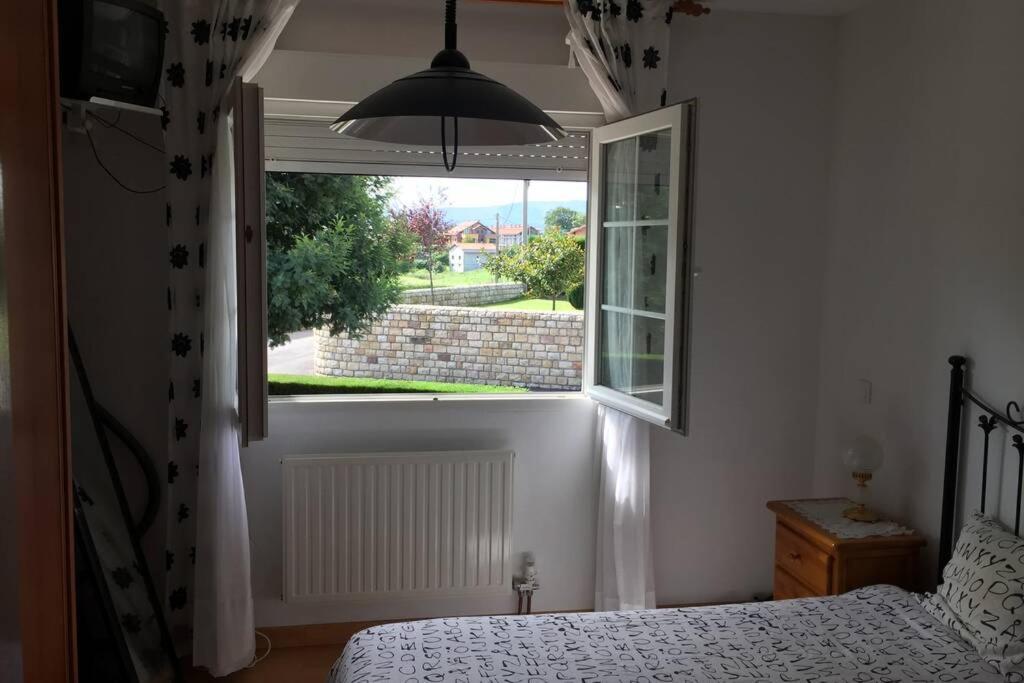 Chalet En El Alto De La Hayuela-Udias מראה חיצוני תמונה