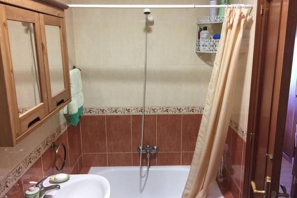 Chalet En El Alto De La Hayuela-Udias מראה חיצוני תמונה
